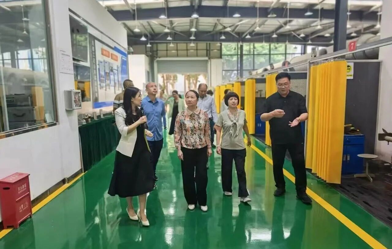 民盟贛州市委會遠赴新疆、四川開展專題調(diào)研，探索贛州網(wǎng)絡(luò)技術(shù)服務(wù)的協(xié)同發(fā)展新路徑